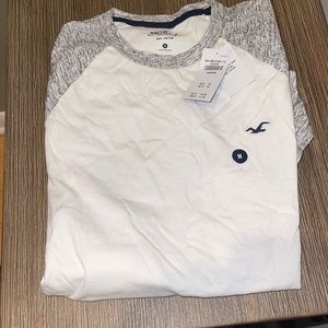 Hollister t-shirt
